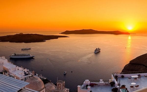 Santorini Sunset Sailing Tour to Volcano and Hot Springs 4-H